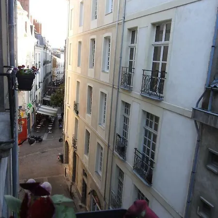 Magnifiques Hyper Centre Lägenhet